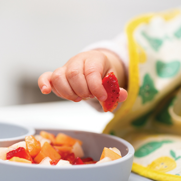 BabyEatingFruit